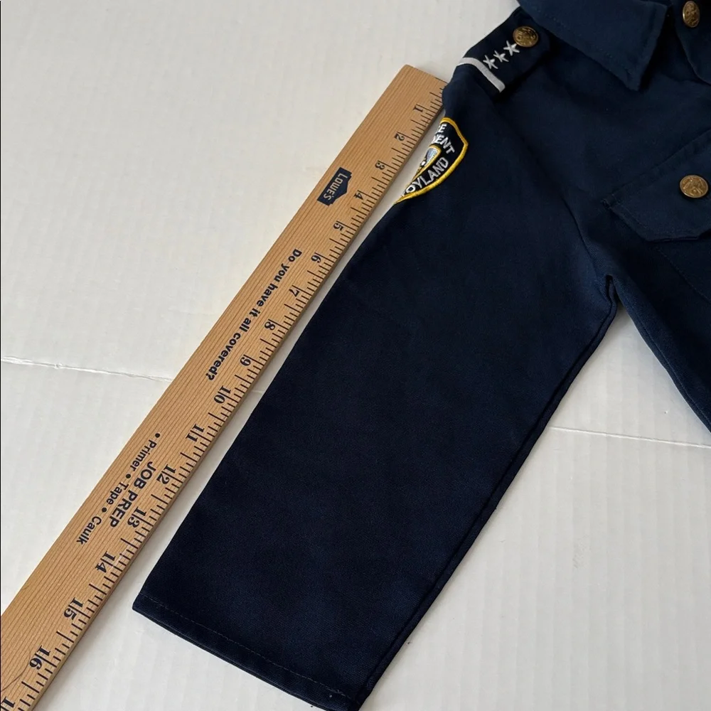 N/A police costume